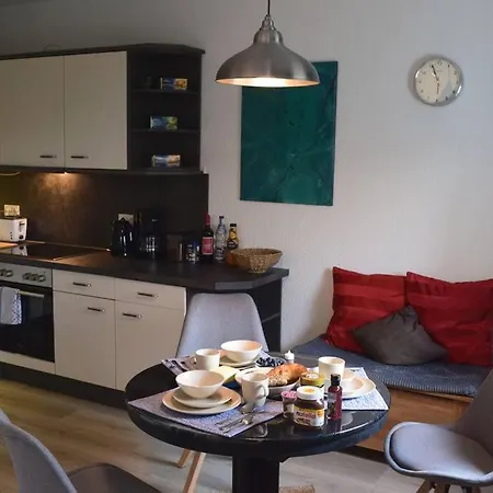 Ms14 - Beimsstrasse 81 - Domblick - Parkplatz - Balkon - 2einzelbetten - 1 Schlafsofa - 3 Personen Apartment *