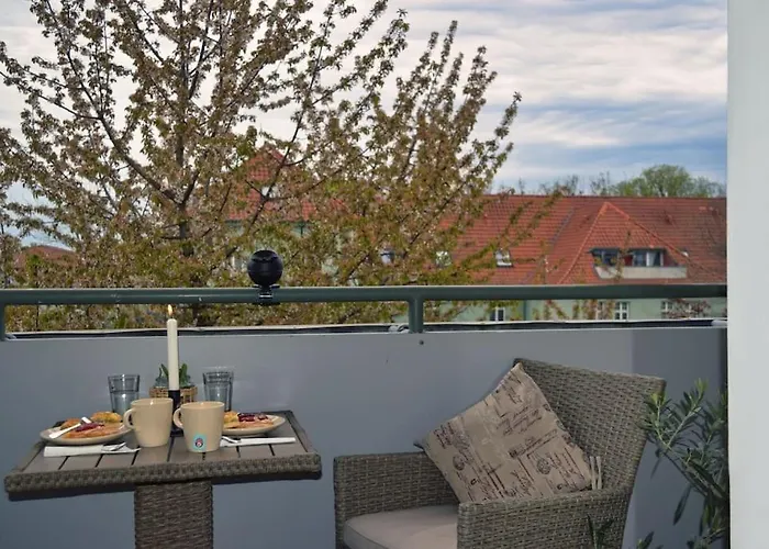 Appartement Md-5 Stadtfeld Beimsstrasse 81 - Domblick - Parkplatz - Balkon - 2einzelbetten - Schlafsofa Magdebourg