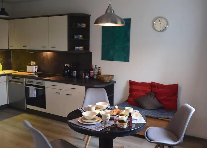 Md-5 Stadtfeld Beimsstrasse 81 - Domblick - Parkplatz - Balkon - 2einzelbetten - Schlafsofa アパート *